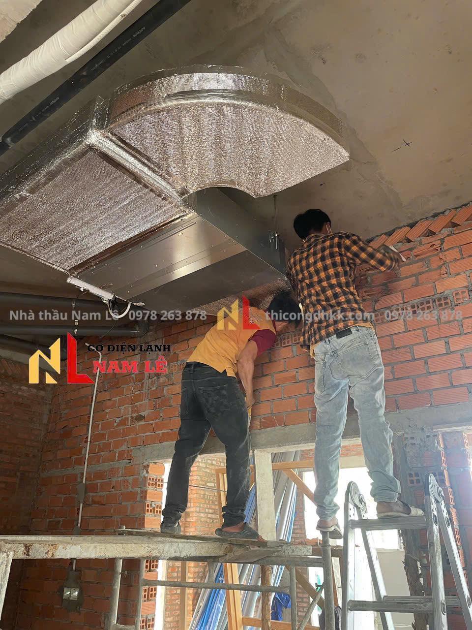 Máy lạnh âm trần nối ống gió