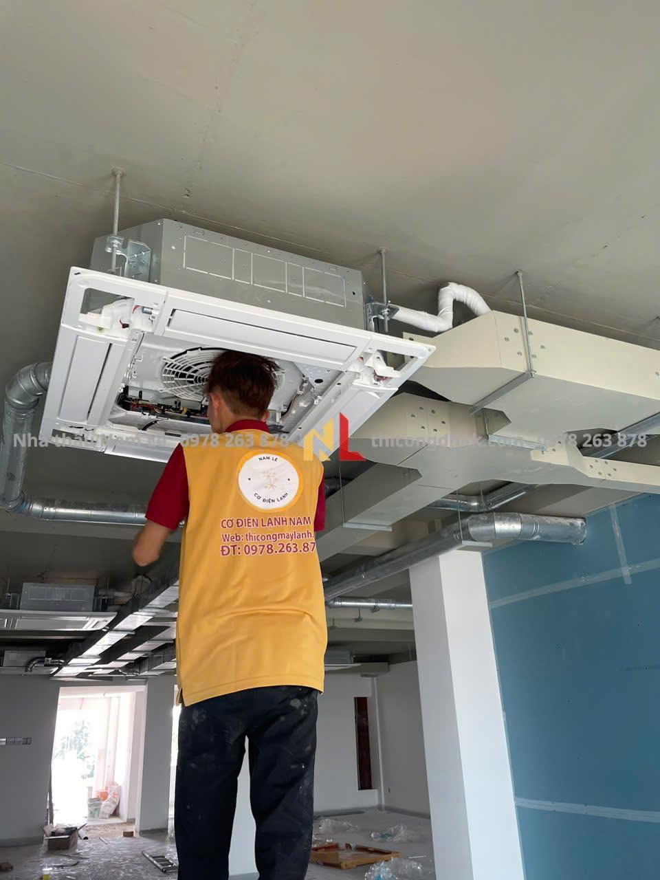 Khám Phá Máy Lạnh Âm Trần Ống Gió và Bảo Trì Hiệu Quả 2 máy lạnh âm trần ống gió