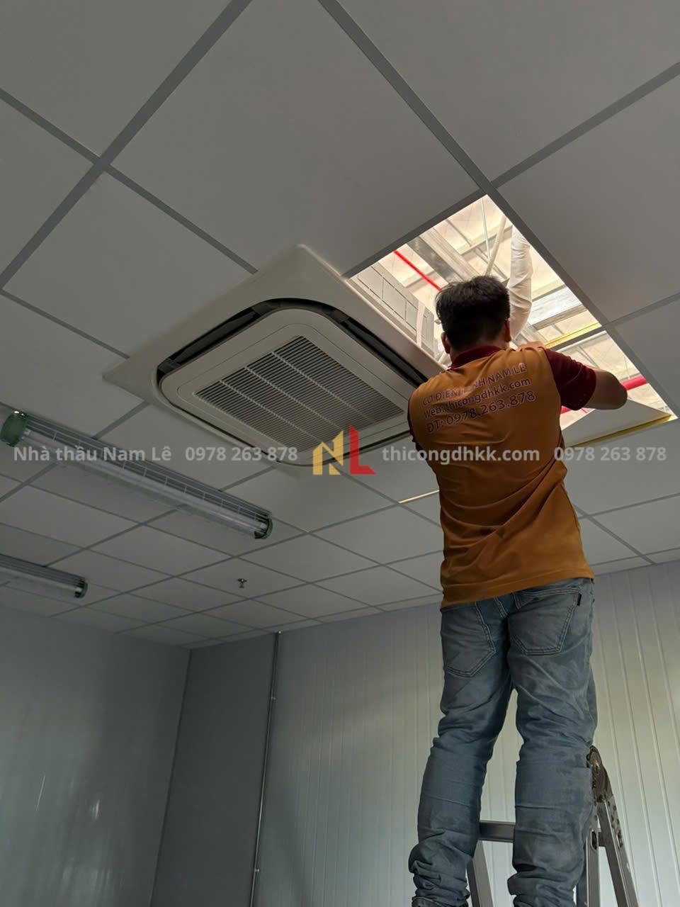 thi công máy lạnh âm trần không gian hẹp