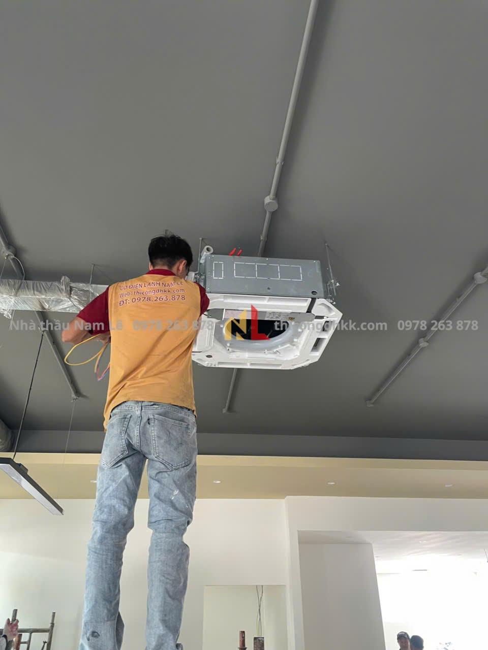 Máy Lạnh Chảy Nước Lỗi Lắp Đặt Hay Máy Bẩn Tự Khắc Phục