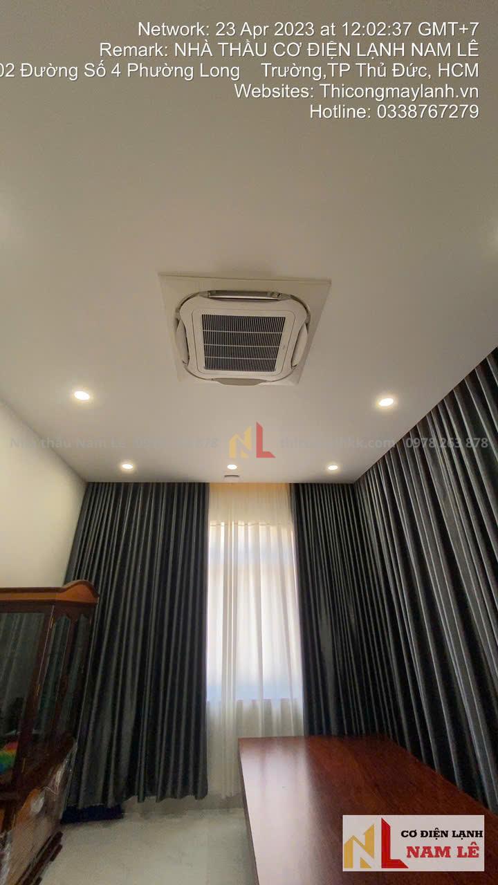 Máy lạnh âm trần nhà hàng