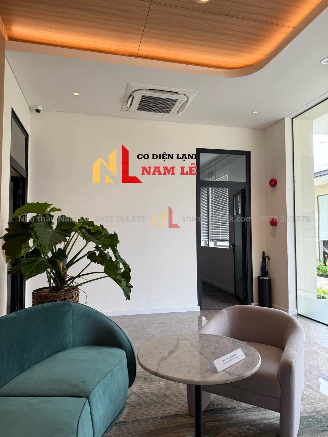 máy lạnh âm trần chảy nước